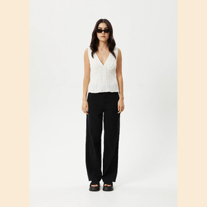 Focus - Seersucker V-Neck Top