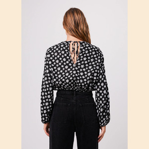 Pascale - Hemp Cropped Long Sleeve Top 