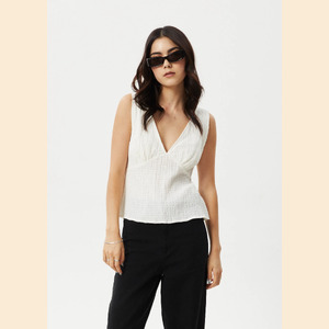 Focus - Seersucker V-Neck Top