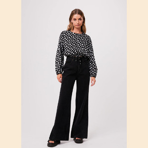 Pascale - Hemp Cropped Long Sleeve Top 