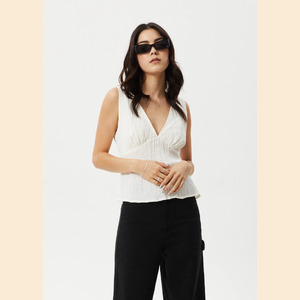 Focus - Seersucker V-Neck Top